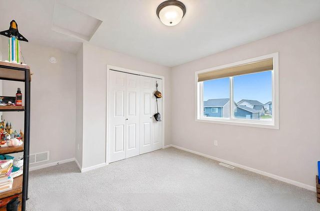 1235 Rachel Drive W, West Fargo, ND 58078
