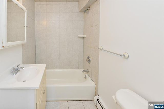 209 Merritt Avenue, Bergenfield, NJ 07621