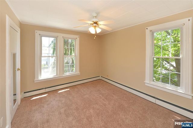 209 Merritt Avenue, Bergenfield, NJ 07621