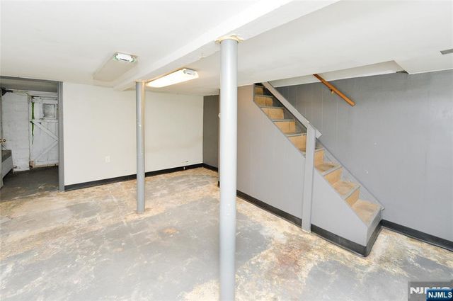 209 Merritt Avenue, Bergenfield, NJ 07621
