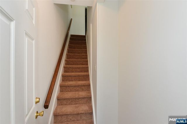 209 Merritt Avenue, Bergenfield, NJ 07621