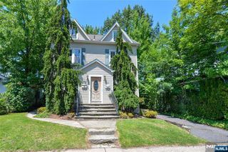 209 Merritt Avenue, Bergenfield, NJ 07621