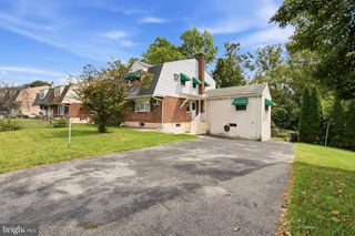 1800 DARTMOUTH DR, Norristown, PA 19401