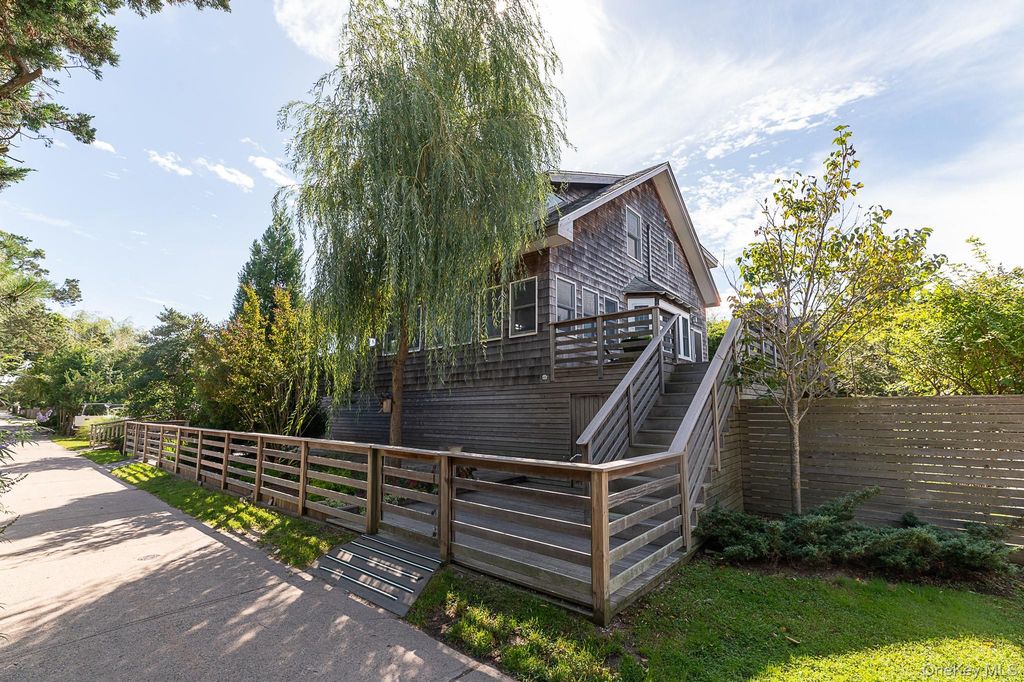 833 Evergreen Walk, Ocean Beach, NY 11770 — photo 2