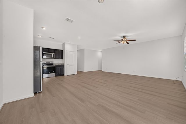 6330 Highland Heights Drive, Richmond, TX 77469