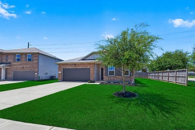 6330 Highland Heights Drive, Richmond, TX 77469