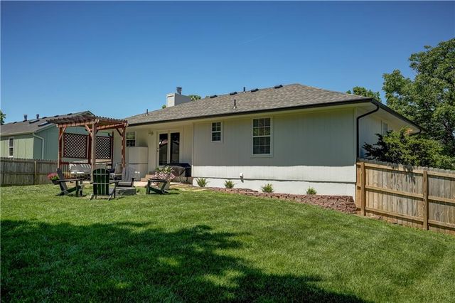701 SW Nelson Drive, Grain Valley, MO 64029