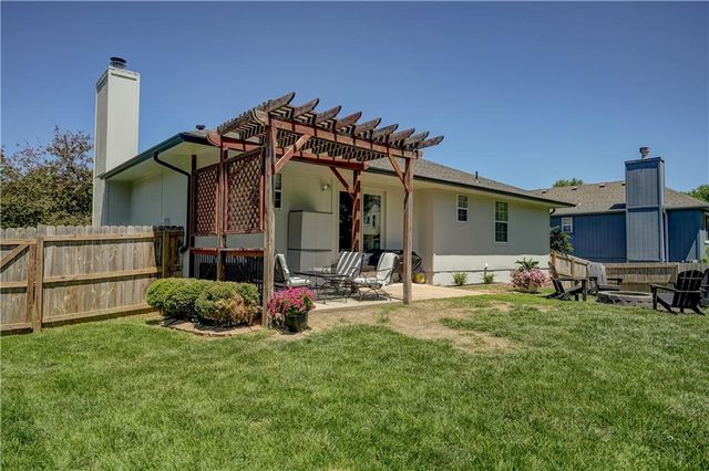 701 SW Nelson Drive, Grain Valley, MO 64029