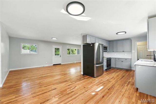 100 Toelle Drive, St Charles, MO 63304