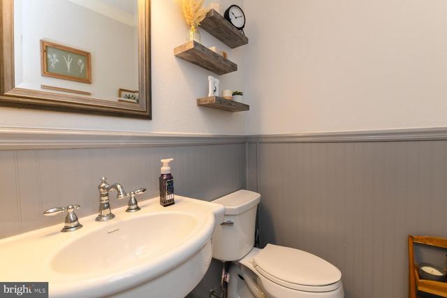 122 PENDRAGON WAY, Mantua, NJ 08051
