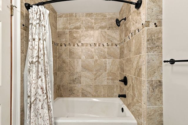 252 Breckenridge St, Palmer, MA 01069