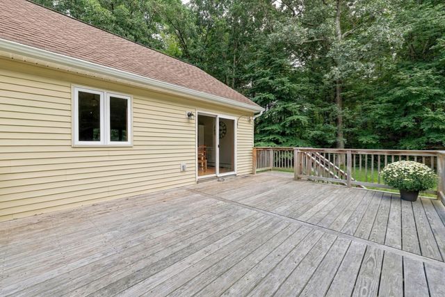 252 Breckenridge St, Palmer, MA 01069