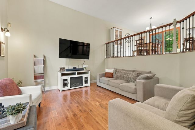 252 Breckenridge St, Palmer, MA 01069