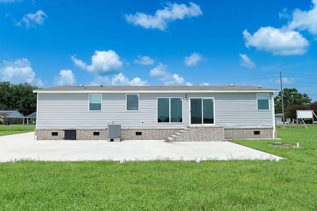 435 Back Project Road, Schriever, LA 70395