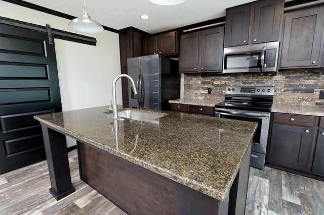 435 Back Project Road, Schriever, LA 70395