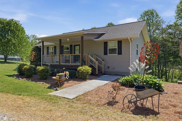 68 West Vineyard, Hayesville, NC 28904