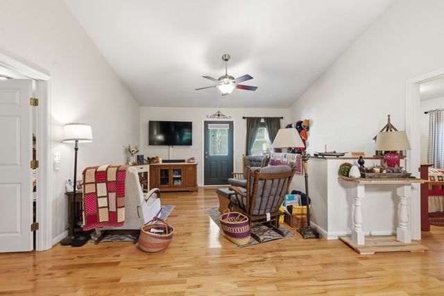 68 West Vineyard, Hayesville, NC 28904