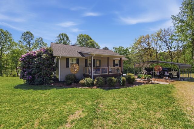68 West Vineyard, Hayesville, NC 28904