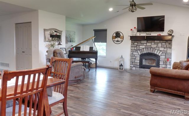 1275 Finney Road, Robertsville, MO 63072