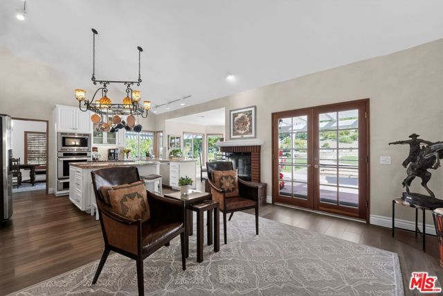 15555 Bronco Drive, Canyon Country (santa Clarita), CA 91387