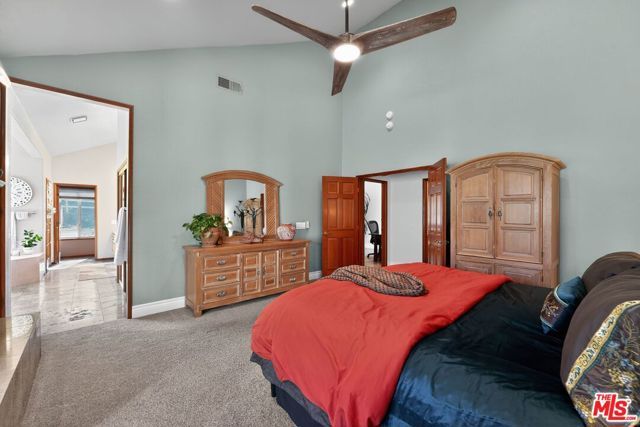 15555 Bronco Drive, Canyon Country (santa Clarita), CA 91387