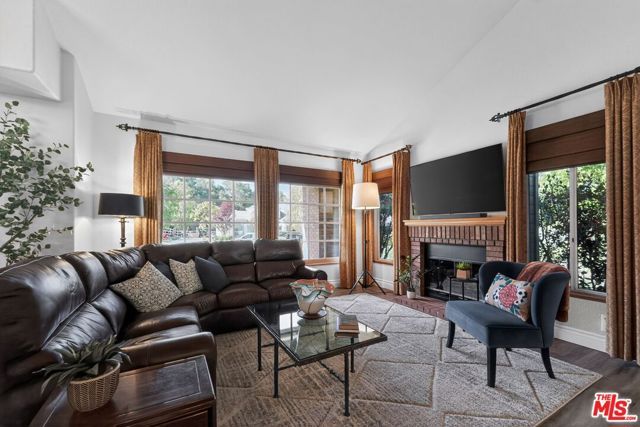 15555 Bronco Drive, Canyon Country (santa Clarita), CA 91387