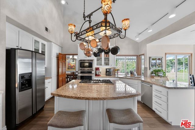 15555 Bronco Drive, Canyon Country (santa Clarita), CA 91387