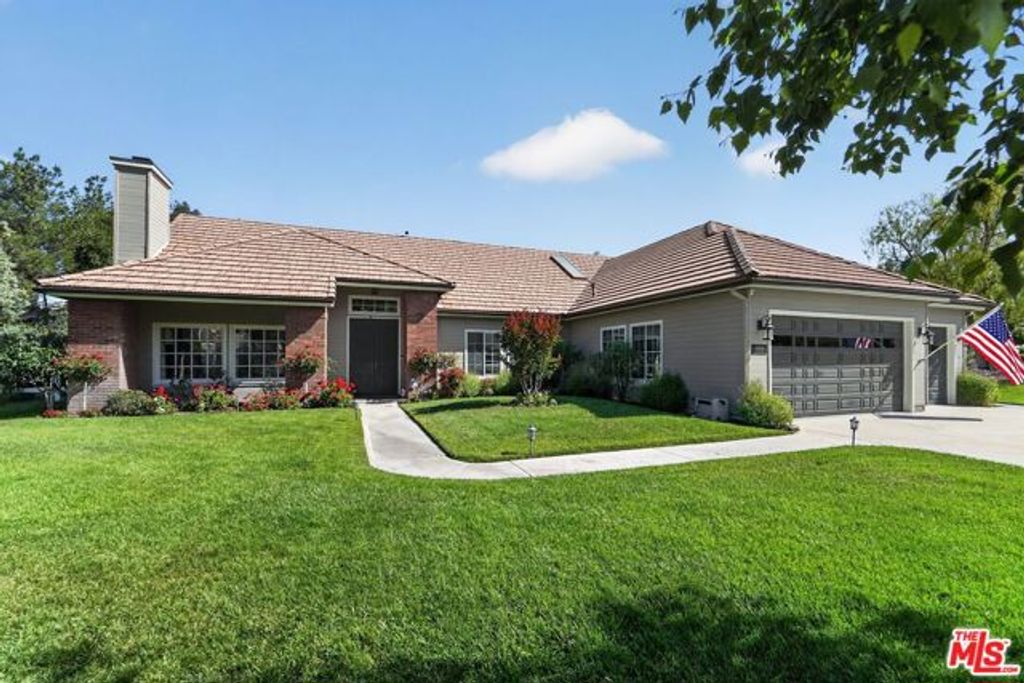 15555 Bronco Drive, Canyon Country (santa Clarita), CA 91387