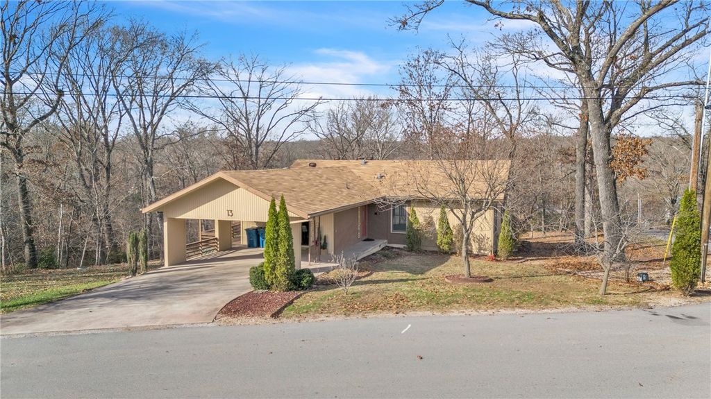 13 Swanage Drive, Bella Vista, AR 72715