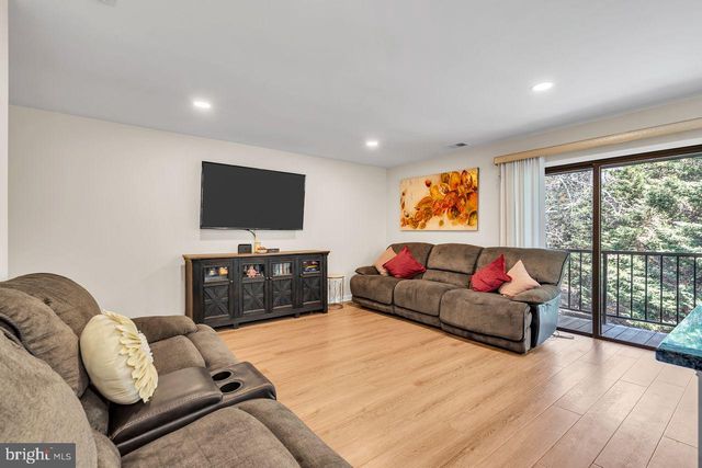 138 WYNDHAM PL, Robbinsville, NJ 08691