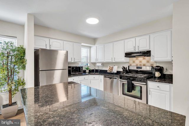 138 WYNDHAM PL, Robbinsville, NJ 08691