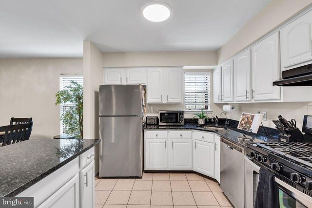 138 WYNDHAM PL, Robbinsville, NJ 08691