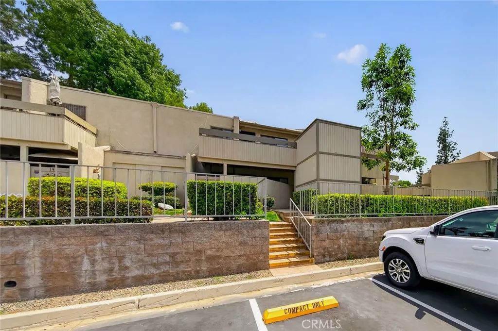 3054 Associated 26, Fullerton, CA 92835