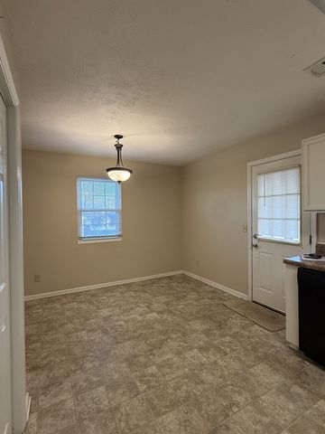 1212 Mount Vernon Rd, Bethpage, TN 37022