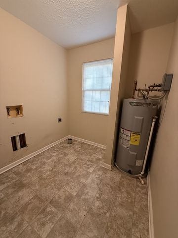 1212 Mount Vernon Rd, Bethpage, TN 37022
