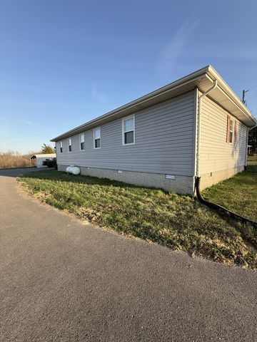 1212 Mount Vernon Rd, Bethpage, TN 37022