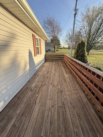 1212 Mount Vernon Rd, Bethpage, TN 37022