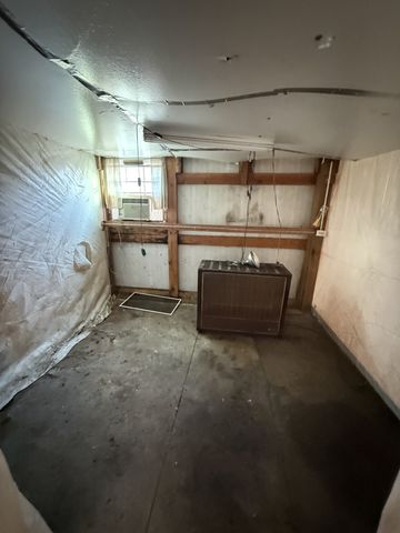 1212 Mount Vernon Rd, Bethpage, TN 37022