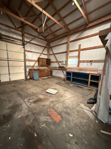 1212 Mount Vernon Rd, Bethpage, TN 37022