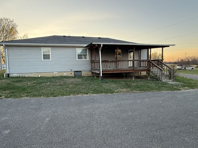 1212 Mount Vernon Rd, Bethpage, TN 37022