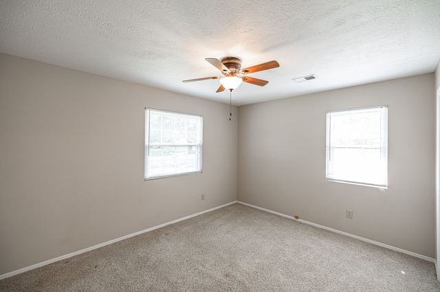 1212 Mount Vernon Rd, Bethpage, TN 37022