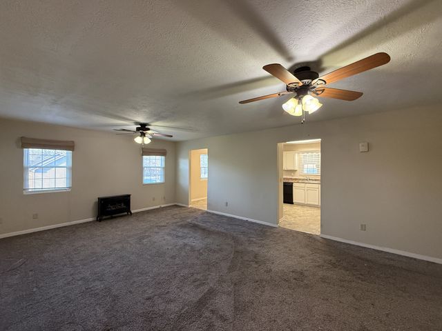 1212 Mount Vernon Rd, Bethpage, TN 37022