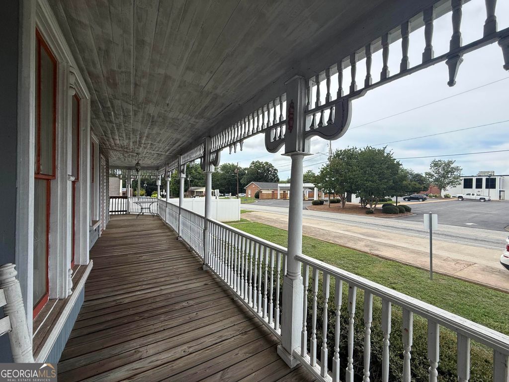 173 E Howell Street, Hartwell, GA 30643 — photo 5
