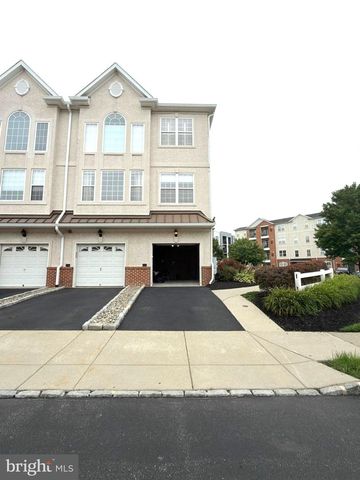3202 DAVINCI DR, Philadelphia, PA 19145