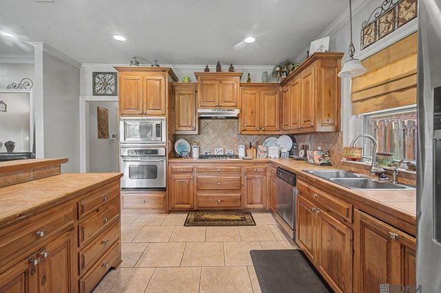 37448 Dutchtown Crossing Av, Gonzales, LA 70737