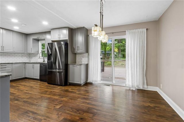 1042 Mountain Woods Court, Stone Mountain, GA 30087