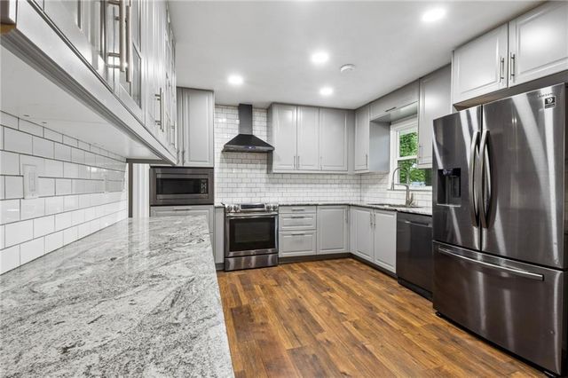 1042 Mountain Woods Court, Stone Mountain, GA 30087