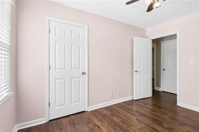 1042 Mountain Woods Court, Stone Mountain, GA 30087