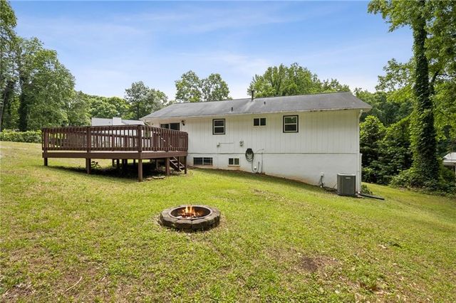 1042 Mountain Woods Court, Stone Mountain, GA 30087
