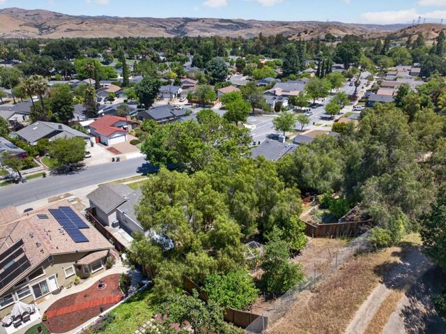 6969 Heaton Moor Drive, San Jose, CA 95119